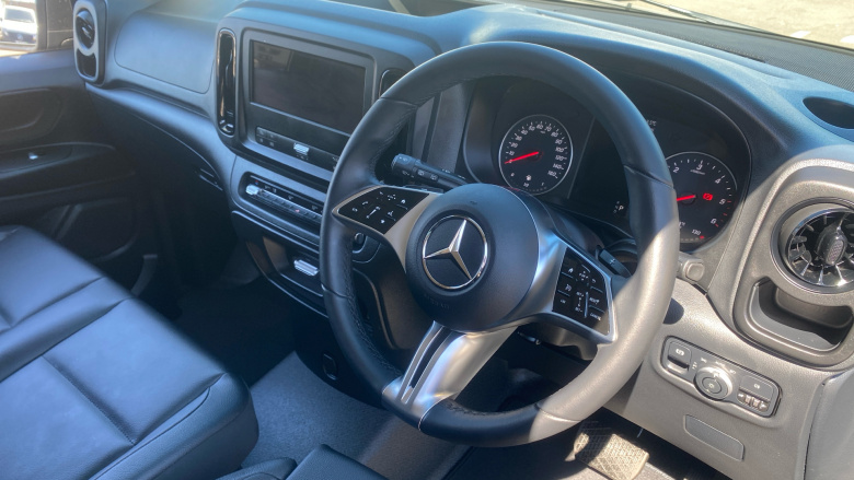 Mercedes-Benz Vito Tourer L3 Diesel Rwd 114 CDI Pro 9-Seater 9G-Tronic